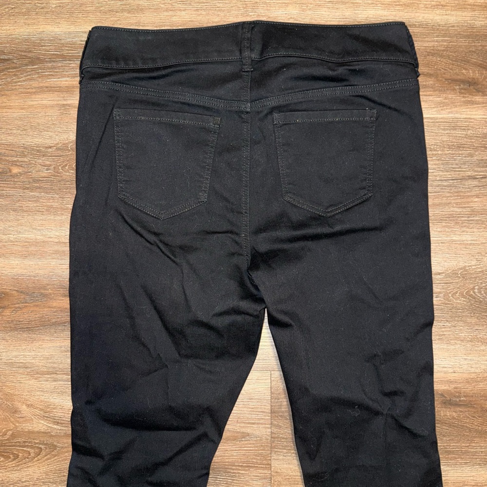 NWOT Torrid Black Crop Jegging Super Soft - Picture 3 of 3